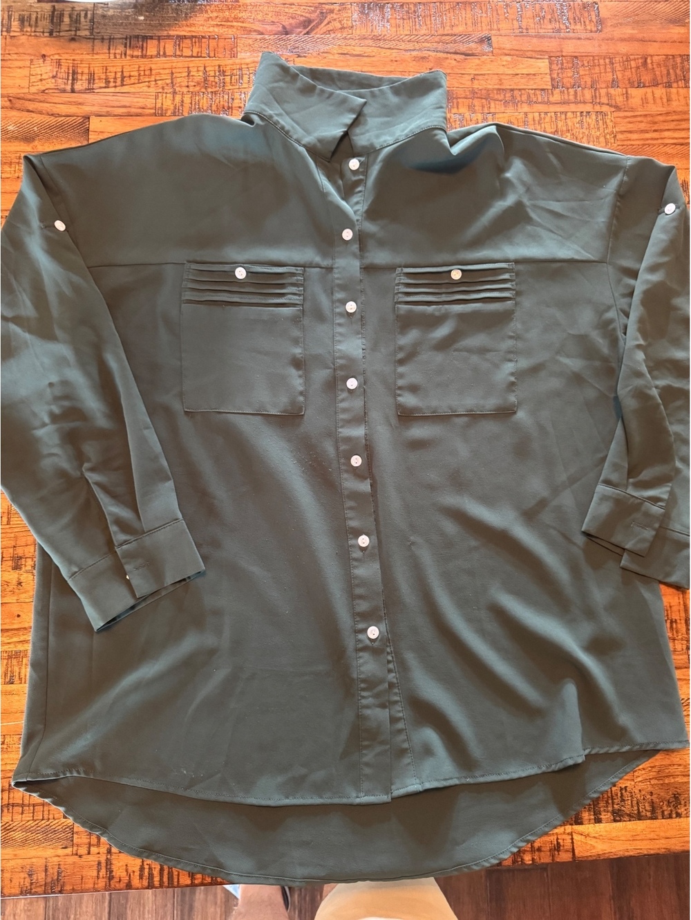 Dark Green Button-Up Shirt with Chest Pockets, Size XL